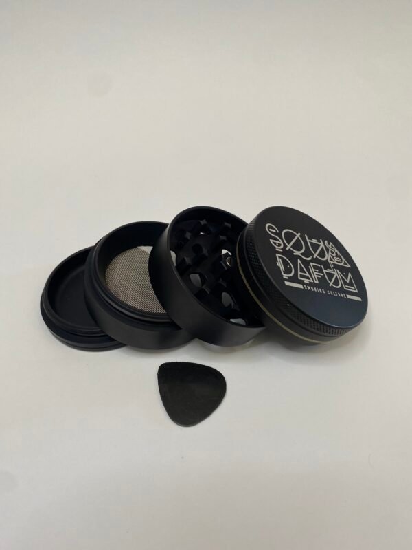 Grinder Pro 4 Future Negro Squadafum