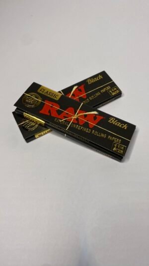Papelillos RAW Classic Black 1 1/4